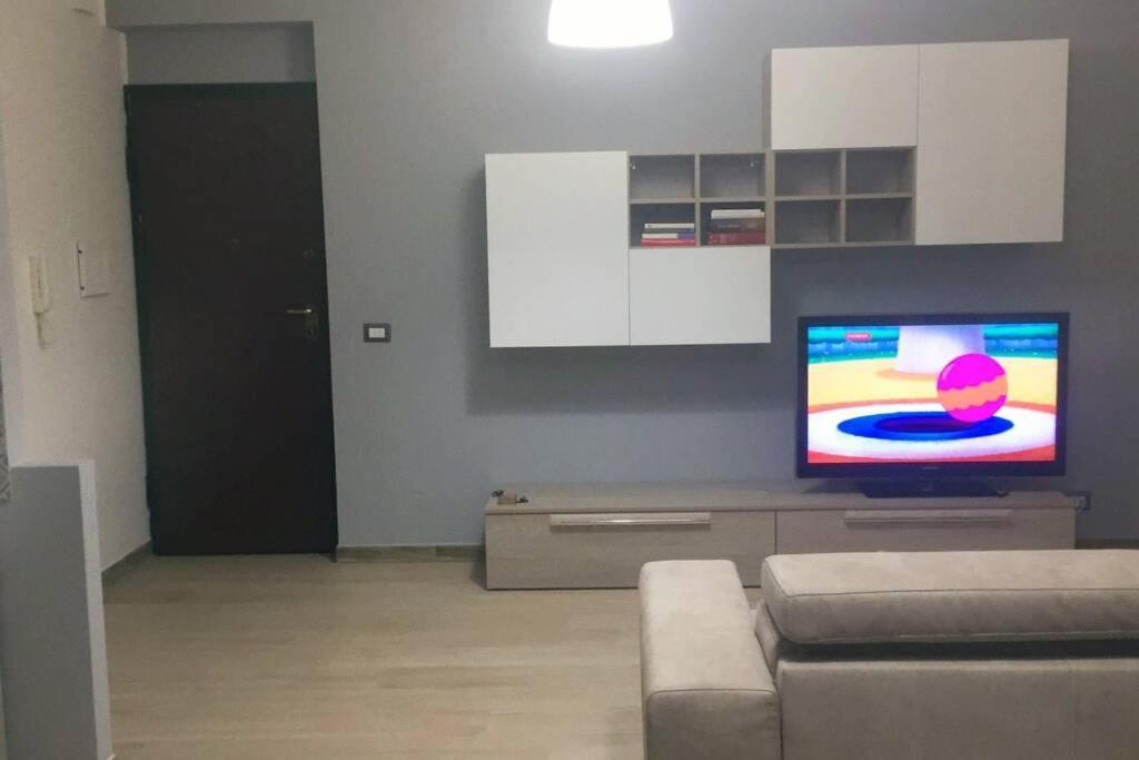 Brevi Vacanze A Brolo Bagian luar foto